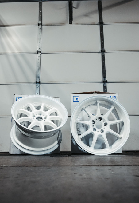 Work D9R 18x10.5+23 5x114.3 - White 