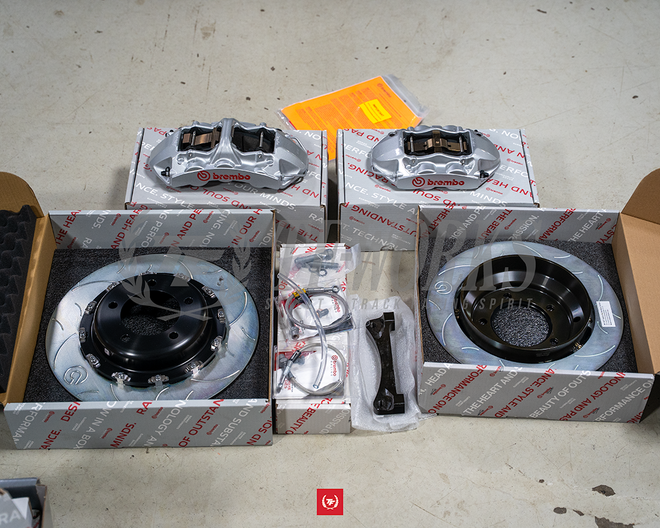 Brembo 6-Piston Front & 4-Piston Rear Big Brake kit for Lexus LX570