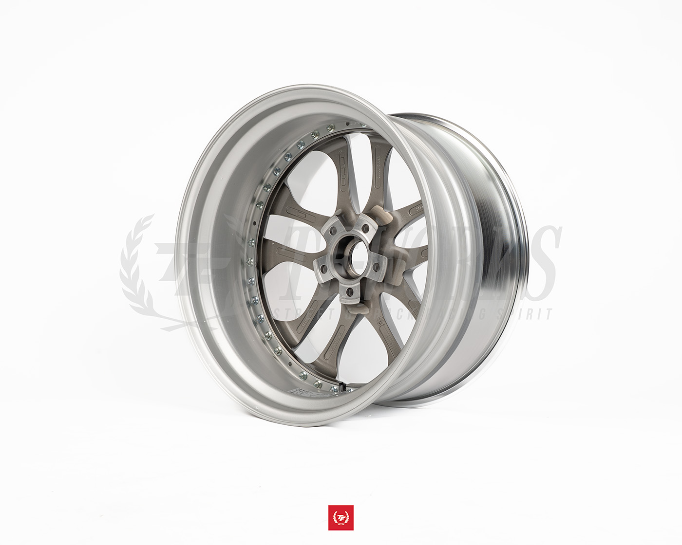 SSR ミネルバ ホイールのトータルメーカー SSR｜純正にはできないホイールをカタチに