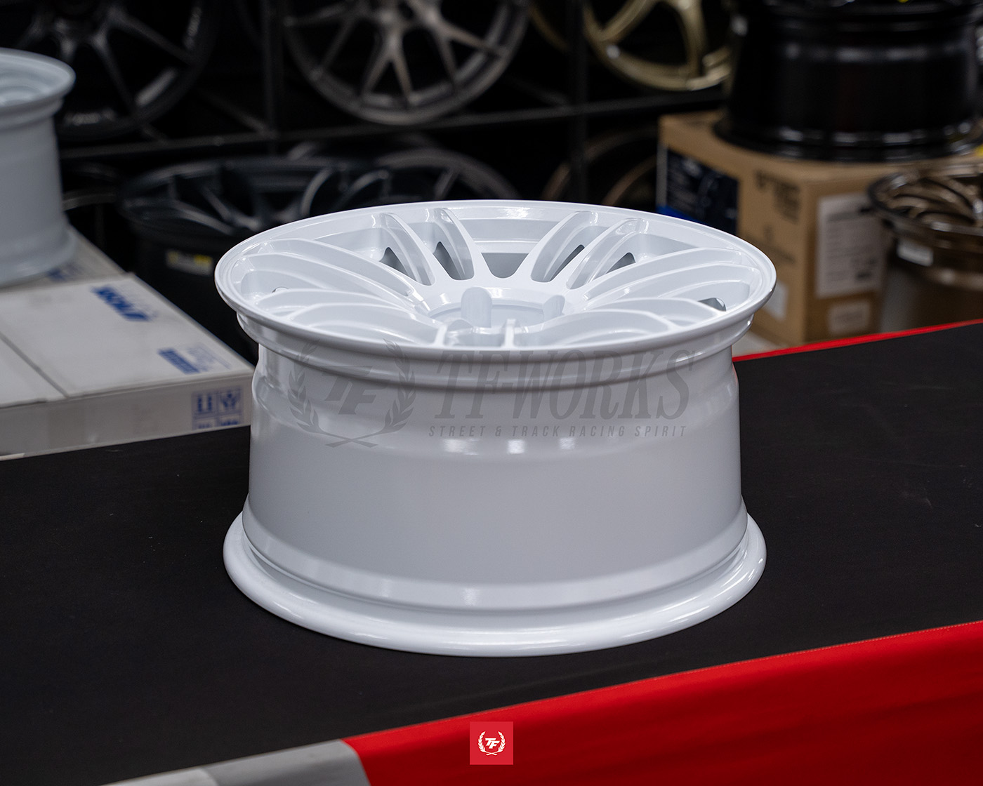 Work Emotion ZR7 18x9.5+22 5x114.3 - Titanium White