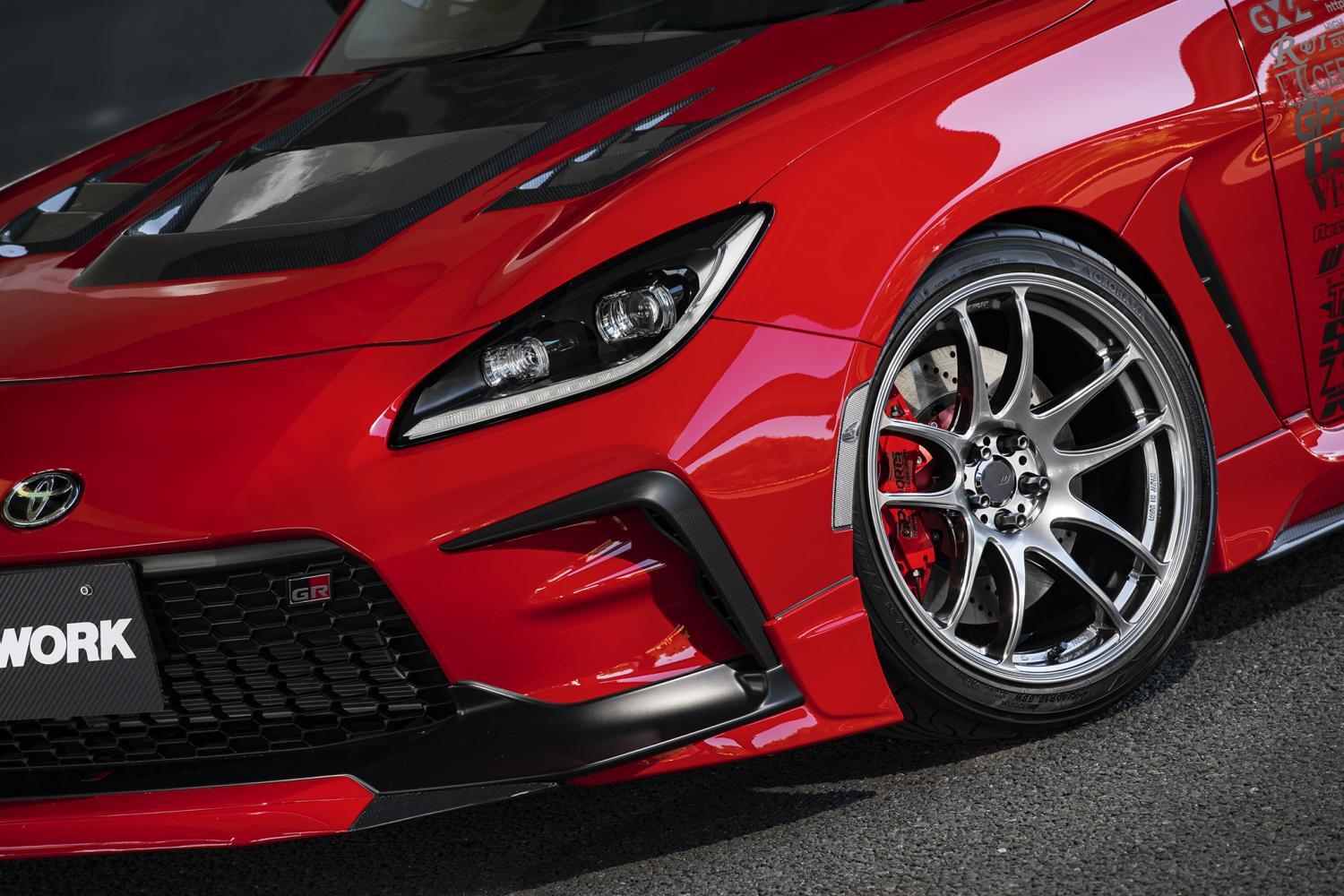 WORK EMOTION CR Kiwami 18 x 9.5 +30 5x114.3 GT Silver