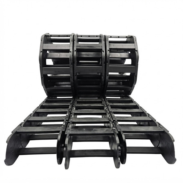 CFX9050-3M Tracking Chain 90mm x 50mm x 3m inc Brackets Recovery and Winch - Front View