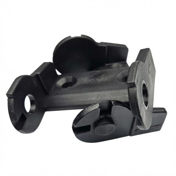 CFX7235-3M Tracking Chain 72mm x 35mm x 3m inc Brackets Recovery and Winch - Close View Brackets