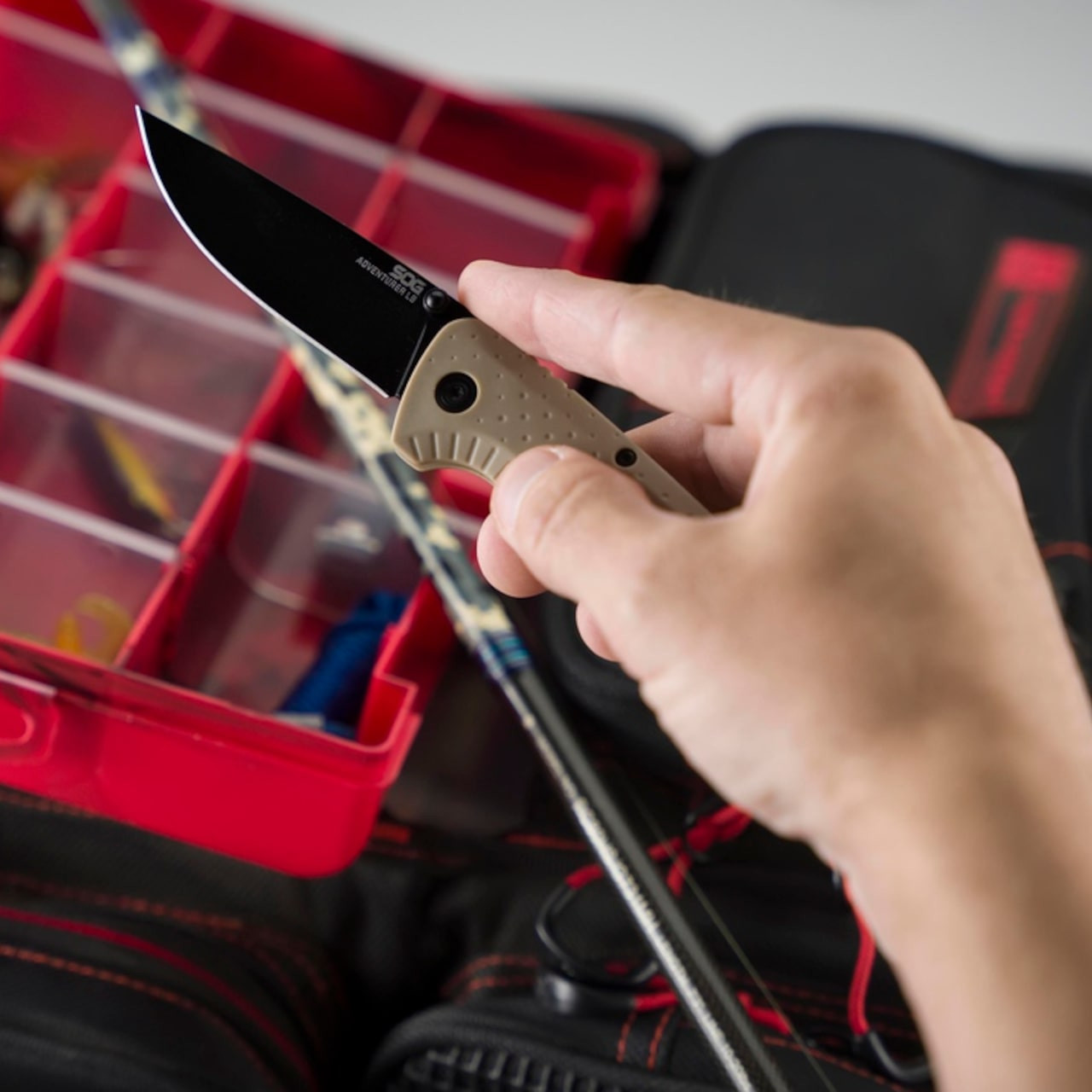 Adventurer LB - FDE + Black | Outdoor Use Folding Knife