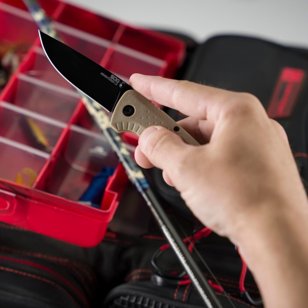 Adventurer LB - FDE + Black | Outdoor Use Folding Knife