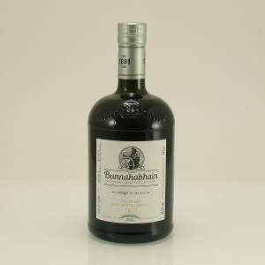 Bunnahabhain 2010 Moine Amontillado Finish Islay Single Malt Scotch Whisky Limited Edition Feis Ile 2020 Islay Whisky Festival 56.9% 70cl Bunnahabhain 2010 Moine Amontillado Finish Islay Single Malt Scotch Whisky Limited Edition Feis Ile 2020 Islay Whisky Festival 56.9% 70cl
