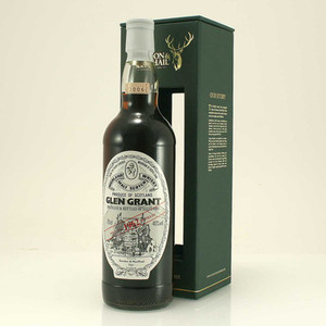 Glen Grant 43 year old distilled in 1962 Sherry Finished Speyside Single Malt Scotch Whisky from Gordon & MacPhail Distillery Labels 40% 70cl Glen Grant 43 year old distilled in 1962 Sherry Finished Speyside Single Malt Scotch Whisky from Gordon & MacPhail Distillery Labels 40% 70cl