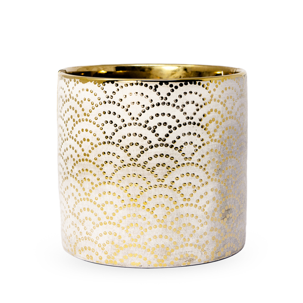 White Scallop Planter White Scallop Planter