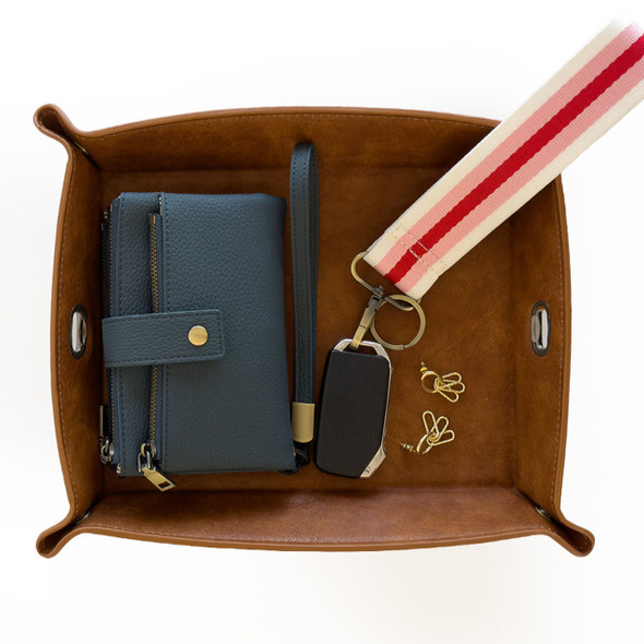 Saddle Catchall Valet