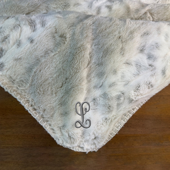 Snow Cheetah Sherpa Lux Throw-Embroidered - NEW Snow Cheetah Sherpa Lux Throw-Embroidered - NEW