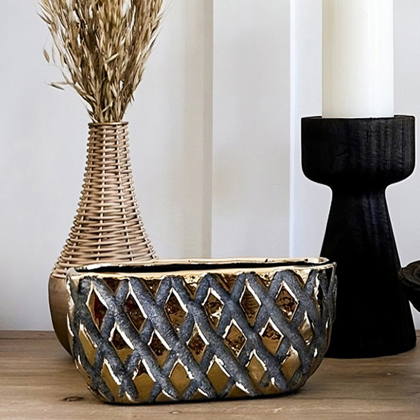 Emersyn Debossed Planter