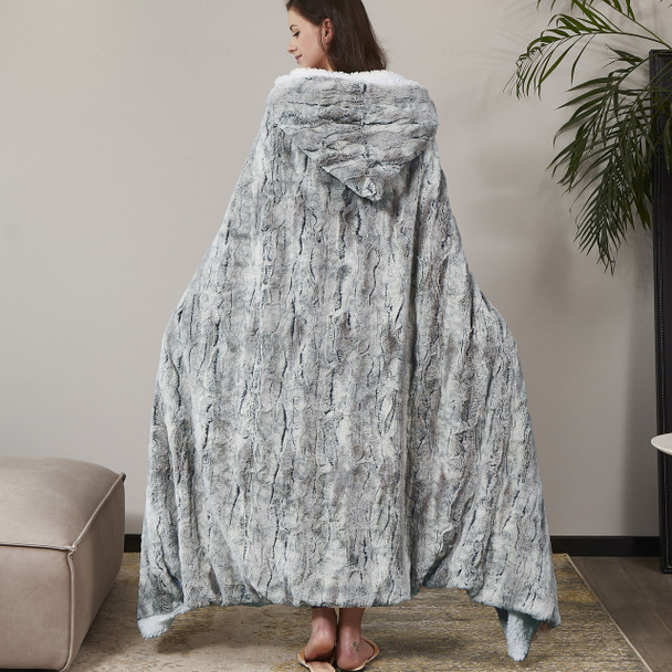Grey Lynx Hooded Throw