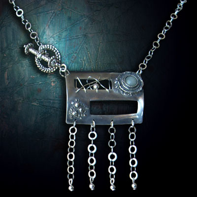 Aventurine Journey Pendant – Find Your Path