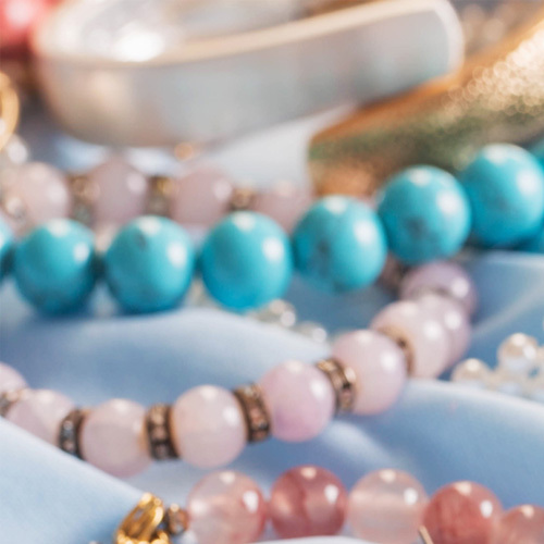 Fortune telling using gemstones