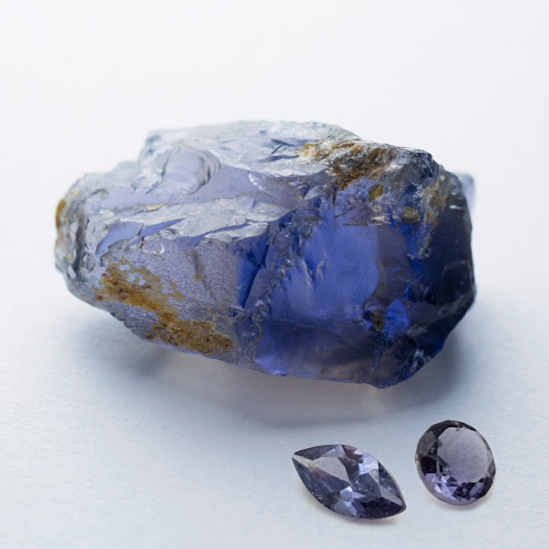 Iolite - healing and magical properties