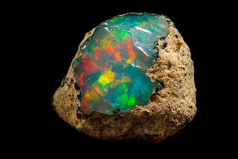 Opal - talismans and amulets
