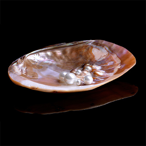 Pearl - magical and healing properties