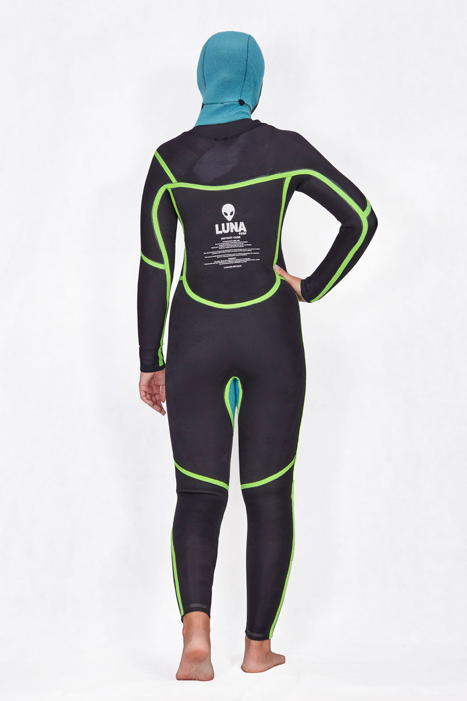 Thermal lined hood wetsuit 