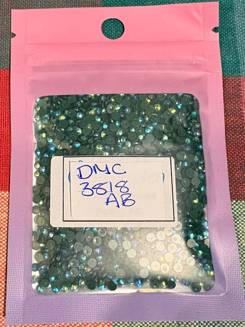 2000 Diamond Painting ROUND AB (Aurora Borealis) Drills - AB 3818
