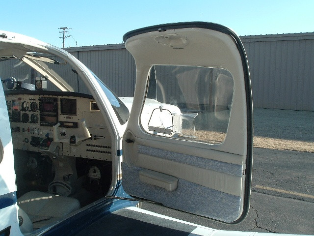 Piper Cabin Door Seal. Piper 78741-02, 189-139, 79545-017, 688-431