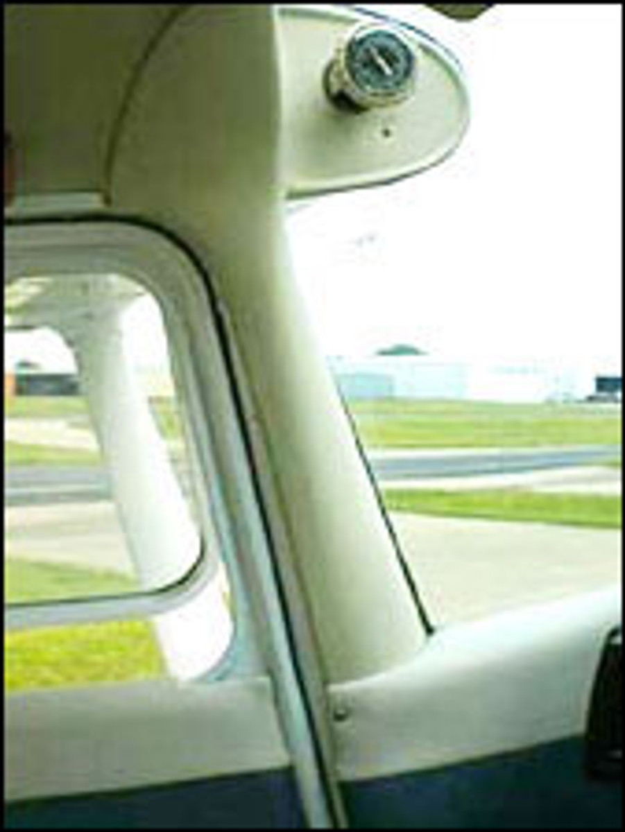 Cessna 172 Post Cover Pilot Side