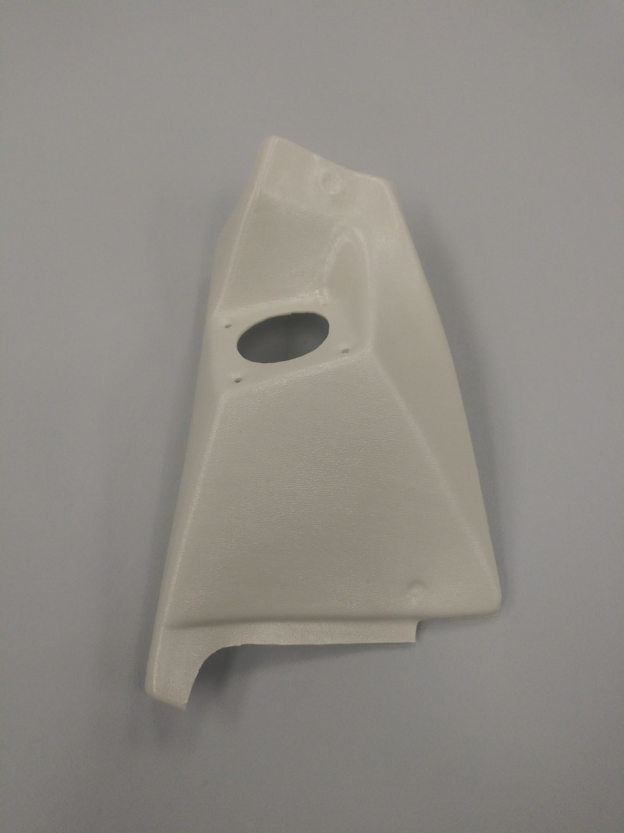 Escutcheon RH, Beechcraft P169-554017-2