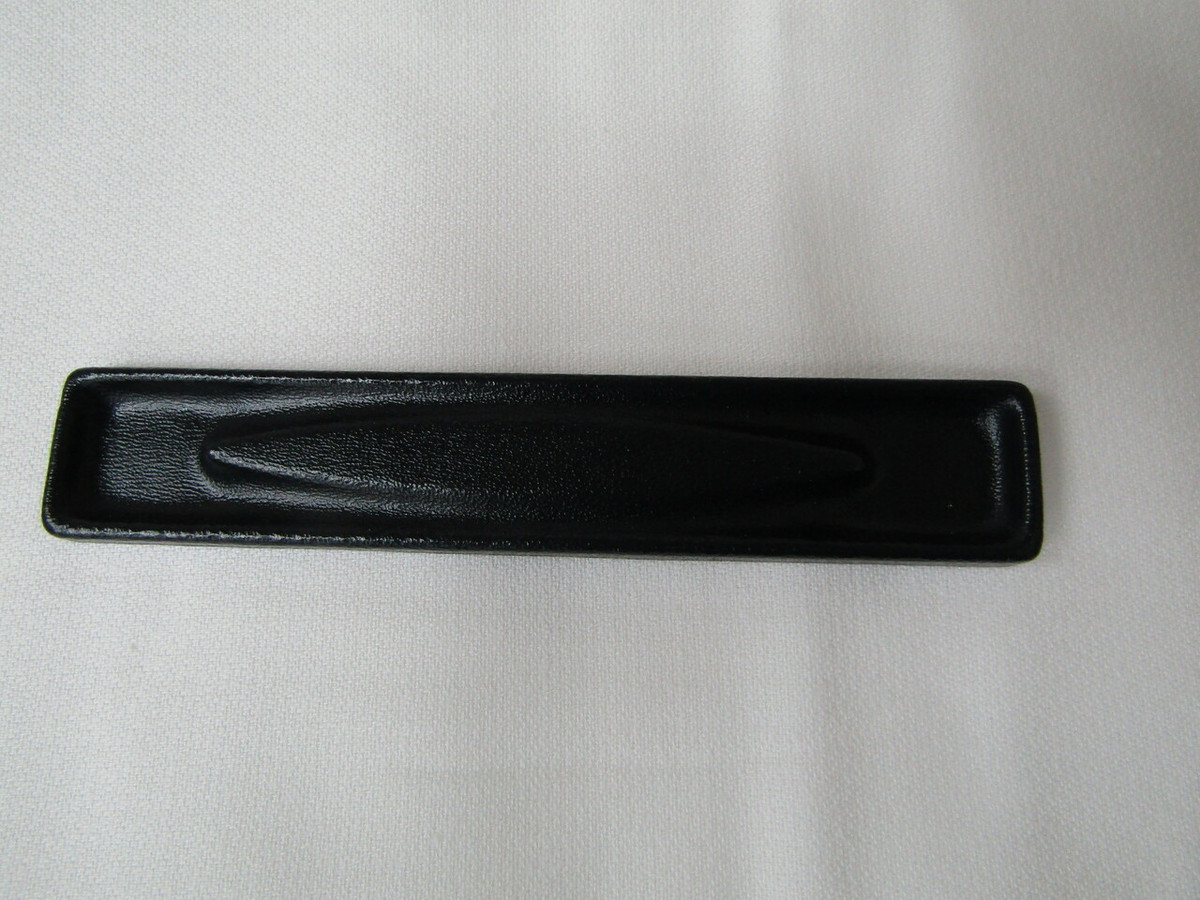 Cessna 150 radio cover 0413531-28