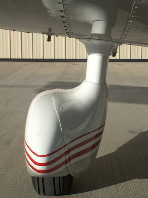 Piper PA-28 Main and Nose Wheel Pants by Knots 2U.