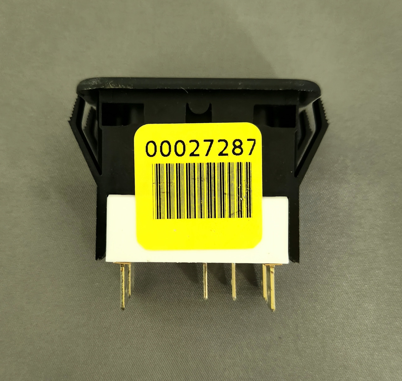 0027287, Bluebird 5 Terminal Black Switch Base (Off-On)