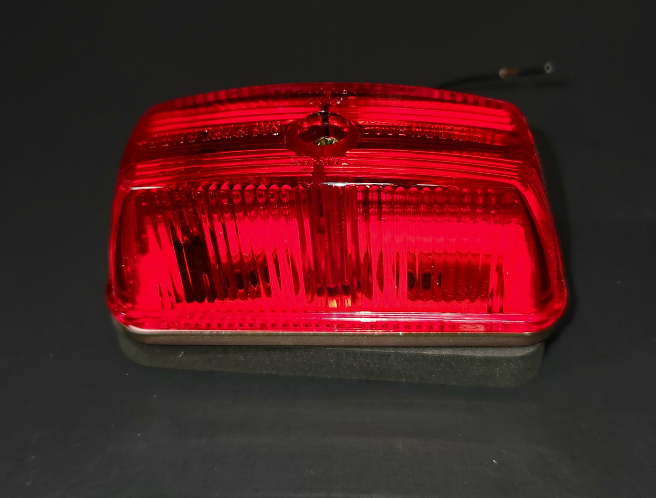 M1号ブラウンL① Red Clearance Light (W5000R-2) - Midwest Bus Parts