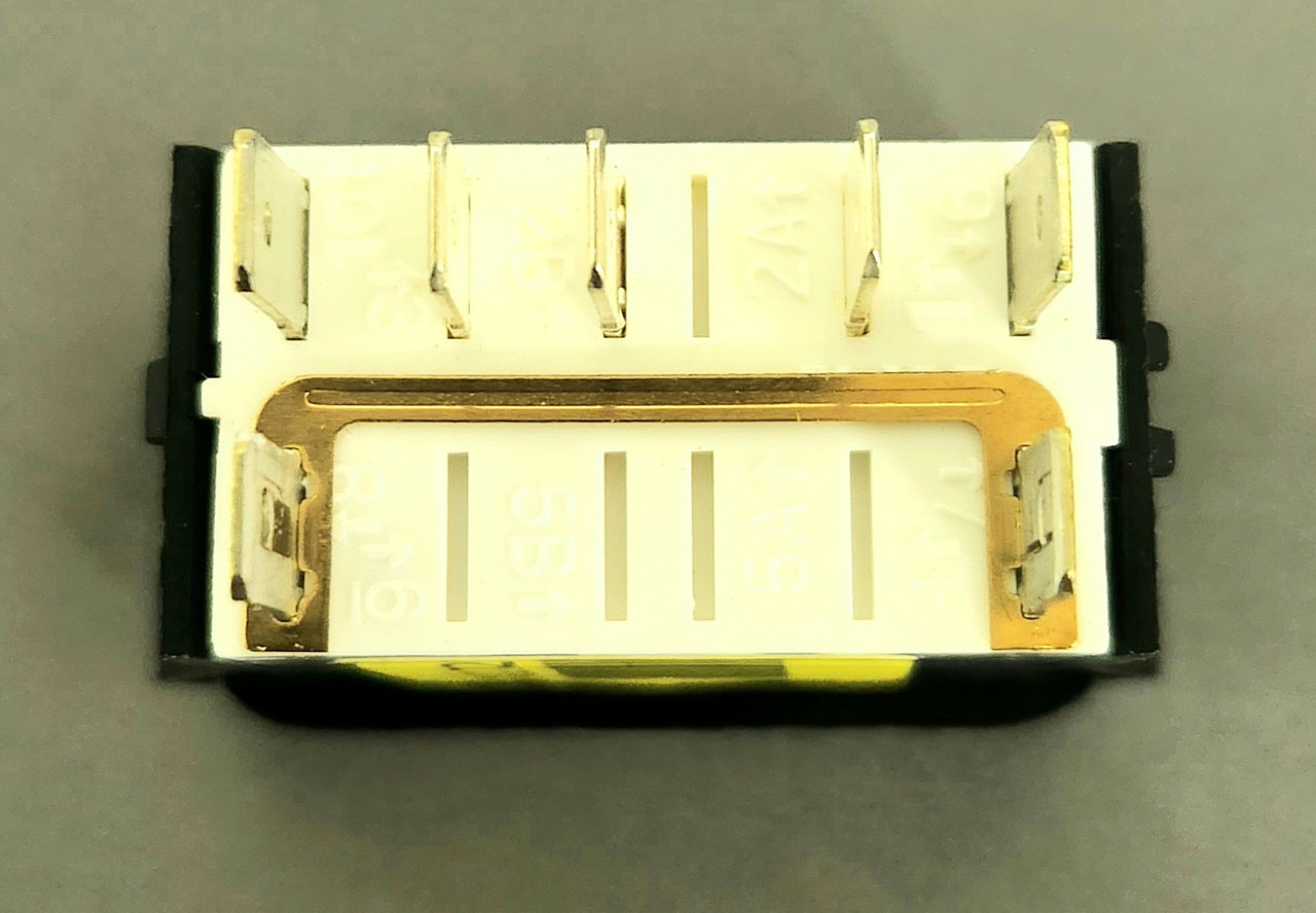 0027294, Bluebird Common Switch Base 7 Terminal (On-On)