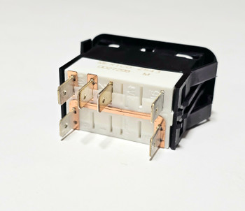 0027298, Bluebird 5 Terminal Switch Base (Off-On High)