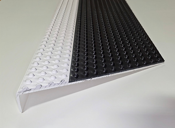 39845150001, Profusion BB Conventional / Upper / Top Step (3rd Step) - Black/White NM Pebble
