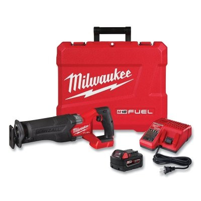 Milwaukee 2821-21 M18 FUEL Sawzall Kit with One Battery Reciprocating Saw