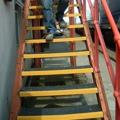 Step Cover, SafeStep, Black & Yellow, Extra Coarse