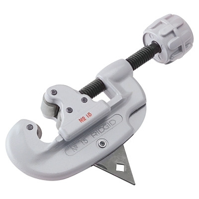 Ridgid 32920 Screw Feed Tubing Cutter, Model 15, 3/16 in to 1-1/8 in Cap