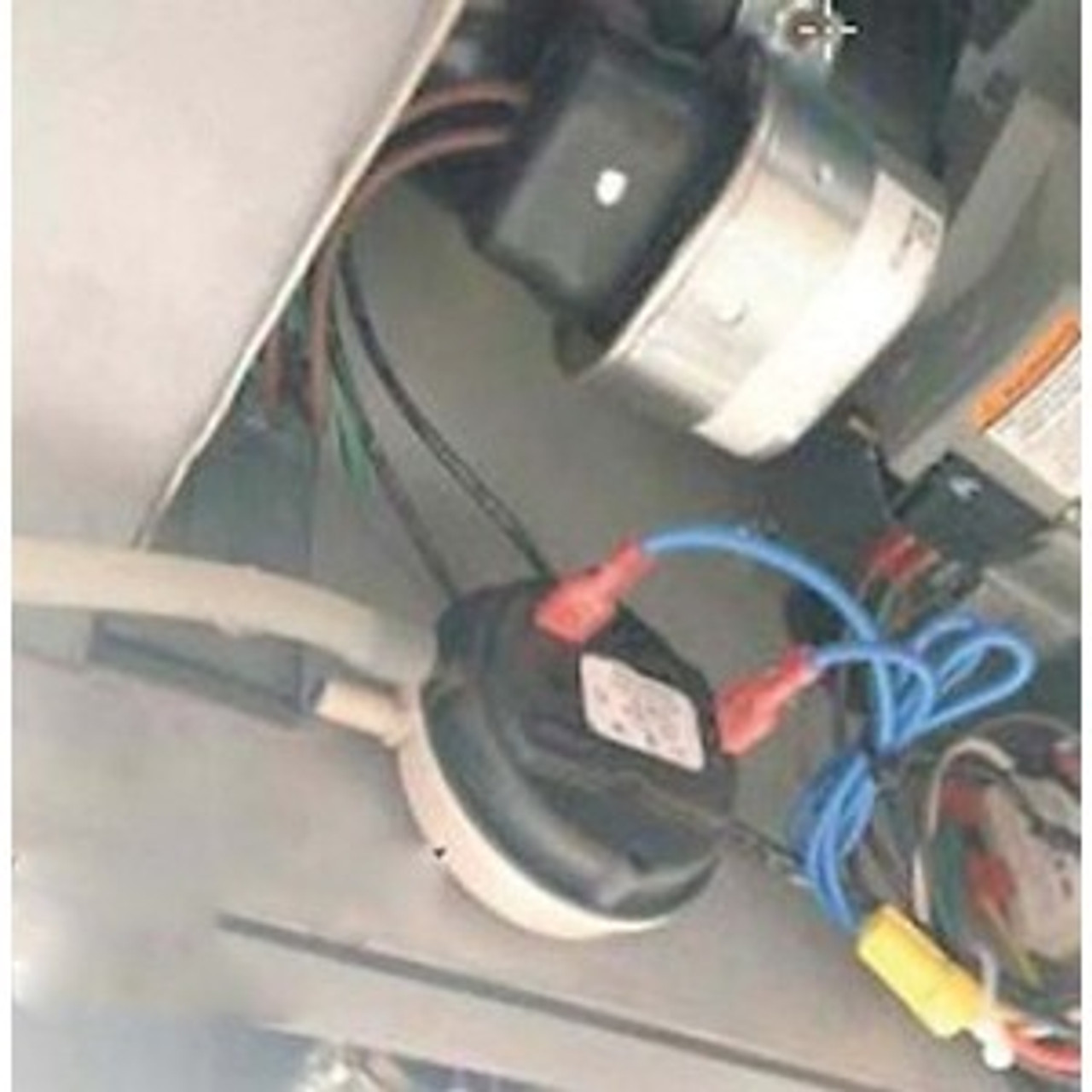ボイラープレート　Boiler Plate 2 SBC Fuel Pump Blockoff Plate Red | Allstar Performance
