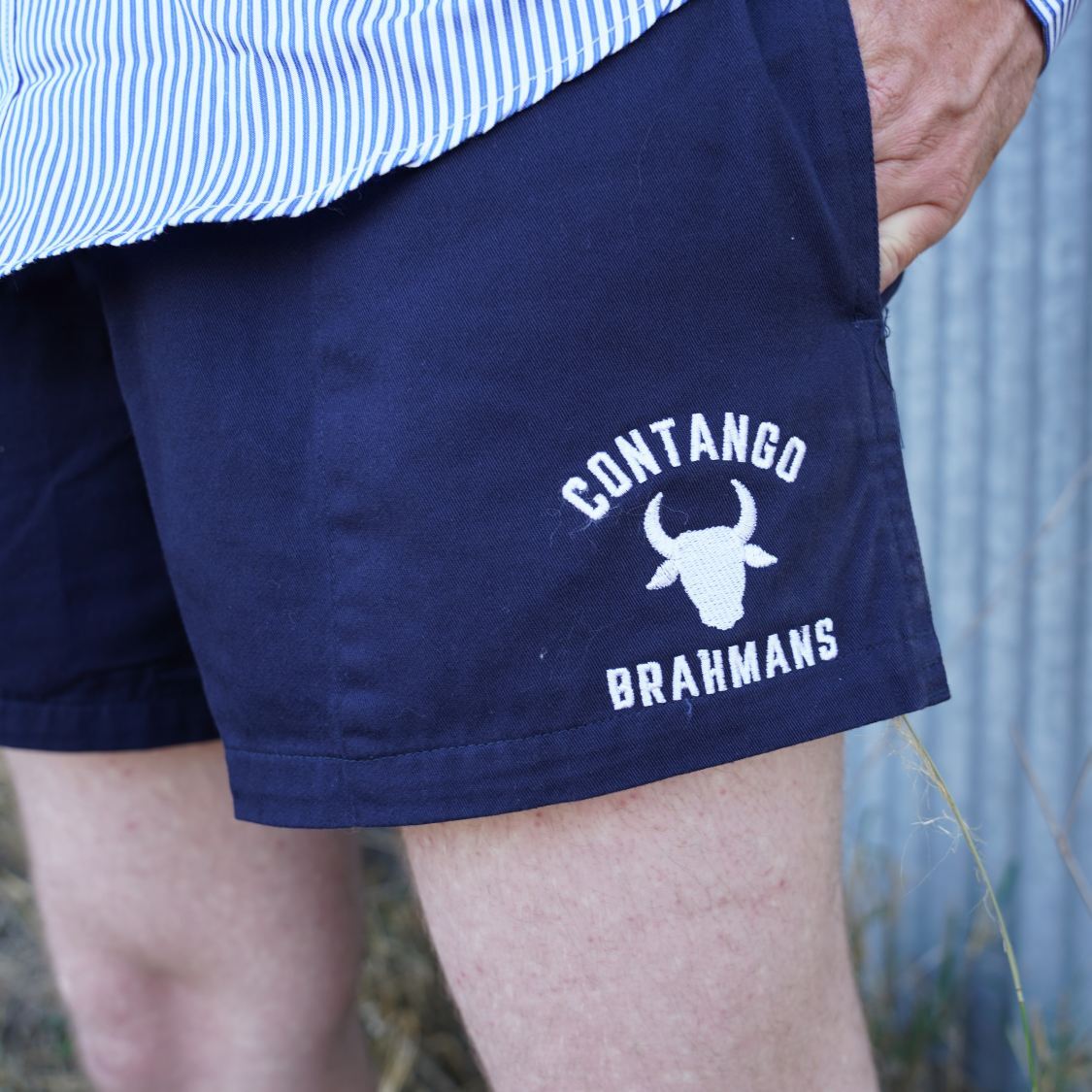 Workwear shorts with embroidered branding