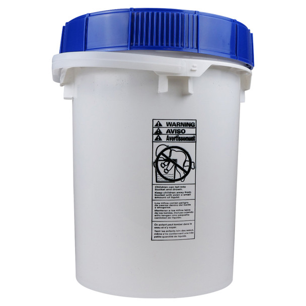 Front view of white bucket with blue lid.