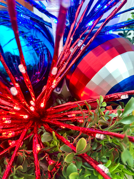 LED 3D Red on Red Radiant Blast 24"  