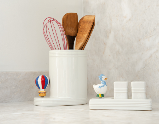 Red, White, and Balloon Mini