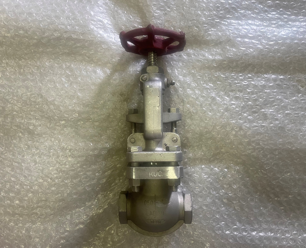 LADISH Globe Valve P/N 7273-0714-05 Size 1/2