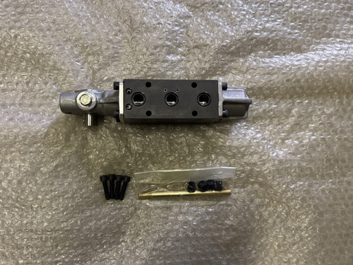 PARKER VALVE,LINEAR,DIRECTIONAL CONTROL P/N 85563-02P