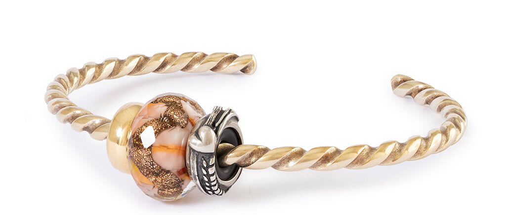 Trollbeads gold Twisted Bangle with spacers.