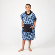 Nomadix Changing Poncho - X-Small - Agua Blue - on model