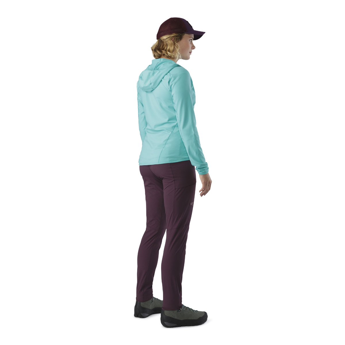 Arc'teryx Women's Sabria Pants Purple Reign 8  Hiking pants women, Pants  for women, Skiing outfit