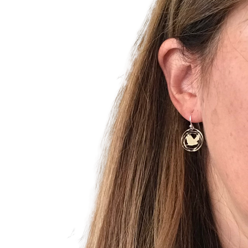 Flight earrings in gold