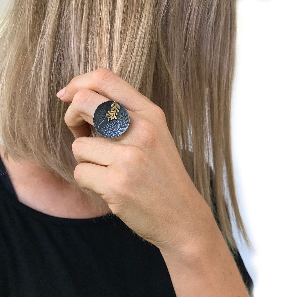 Leaf imprint with 18ct gold leaf disc  ring 