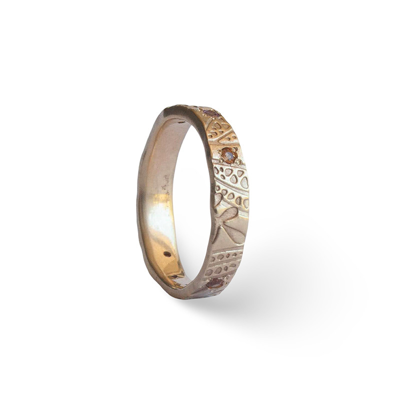 9ct gold foliage ring with yellow and pink sapphires