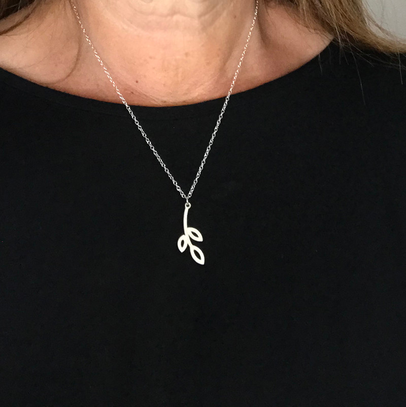 Three leaf sterling silver pendant drop